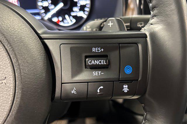 Photo of 2025 Brilliant Silver Metallic Nissan Pathfinder