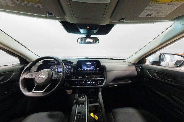 Photo of 2025 Brilliant Silver Metallic Nissan Pathfinder