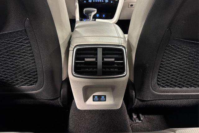 Photo of 2025 Alta White Genesis G70