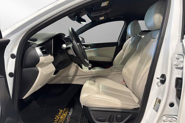 Photo of 2025 Alta White Genesis G70