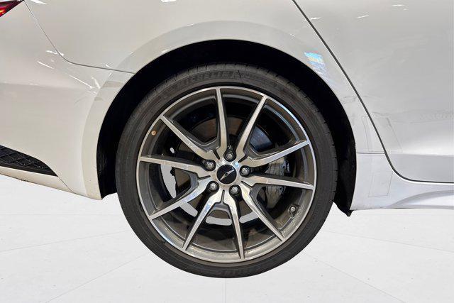 Photo of 2025 Alta White Genesis G70