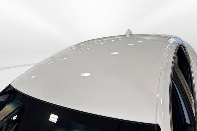 Photo of 2025 Alta White Genesis G70