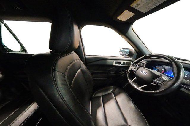 Photo of 2020 Silver Spruce Metallic Ford Explorer