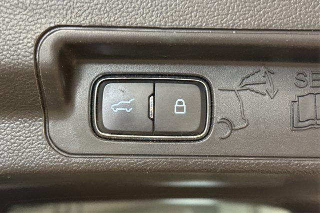 Photo of 2020 Silver Spruce Metallic Ford Explorer