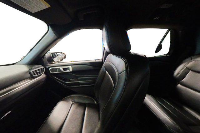 Photo of 2020 Silver Spruce Metallic Ford Explorer