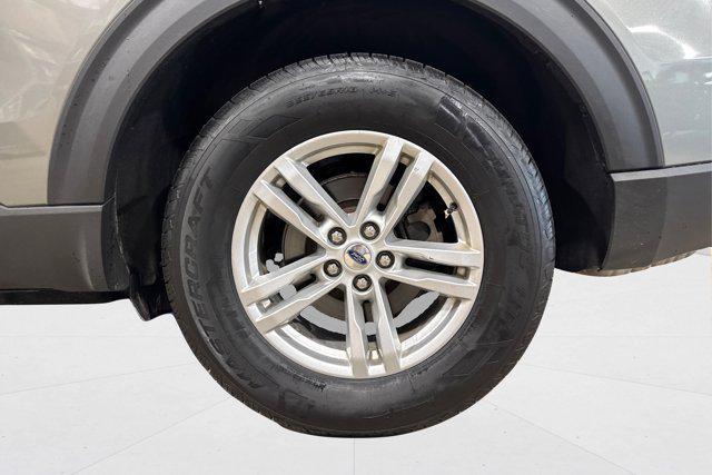 Photo of 2020 Silver Spruce Metallic Ford Explorer