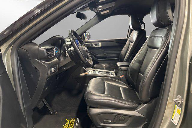 Photo of 2020 Silver Spruce Metallic Ford Explorer