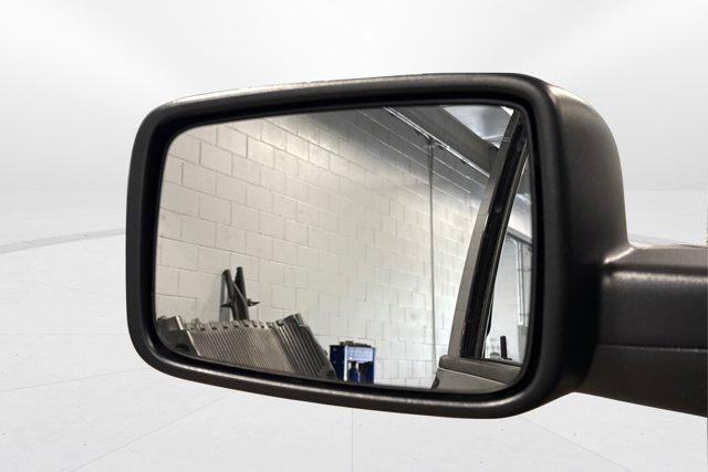 Photo of 2018 Granite Crystal Metallic Clearcoat RAM 1500