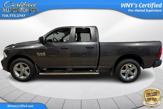 Photo of 2018 Granite Crystal Metallic Clearcoat RAM 1500