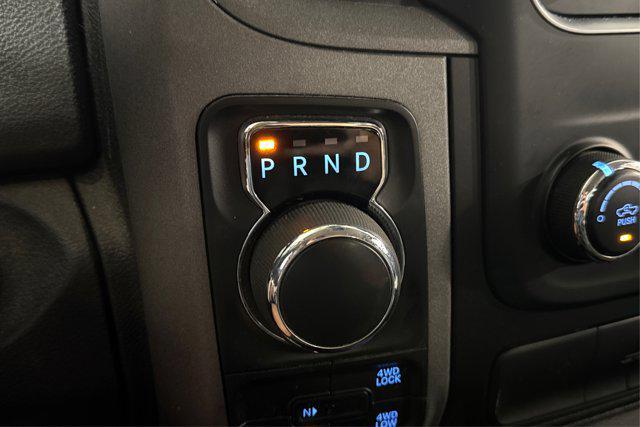 Photo of 2018 Granite Crystal Metallic Clearcoat RAM 1500