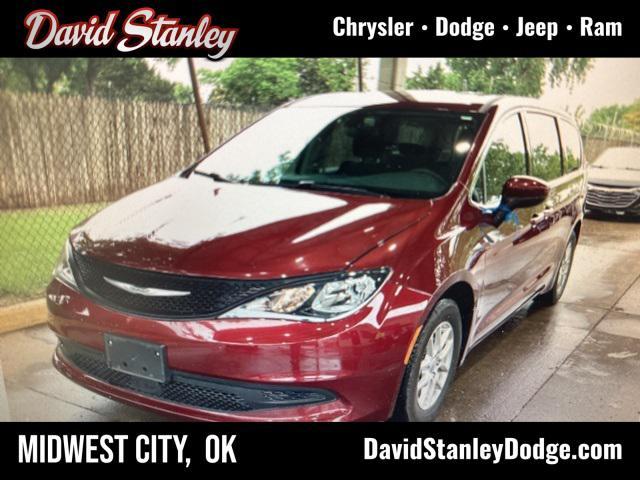 2022 Chrysler Voyager