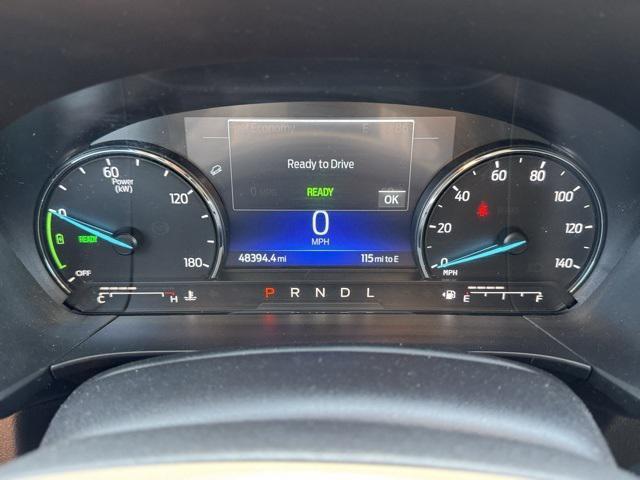 Photo of 2021 Gray Metallic Ford Escape