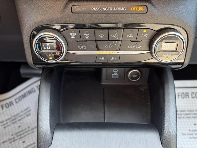 Photo of 2021 Gray Metallic Ford Escape