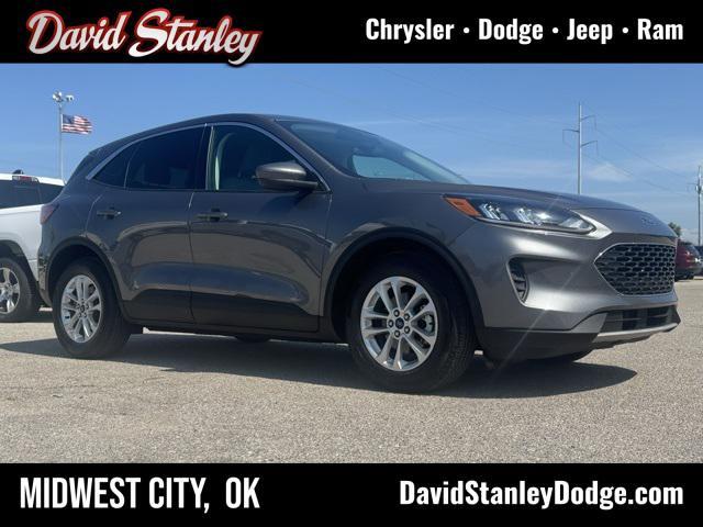 Photo of 2021 Gray Metallic Ford Escape