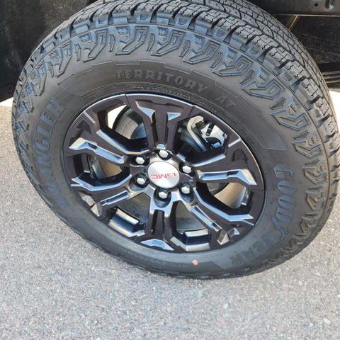 Photo of 2023  GMC Canyon