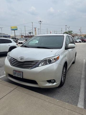 2015 Toyota Sienna