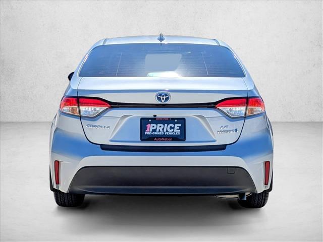 Photo of 2024 Classic Silver Metallic Toyota Corolla Hybrid