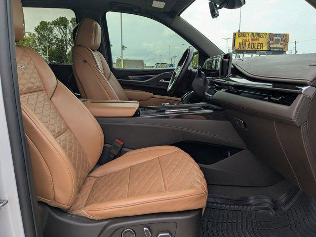 Photo of 2023 Crystal White Tricoat Cadillac Escalade ESV