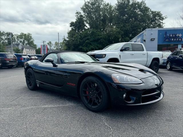 2004 Dodge Viper