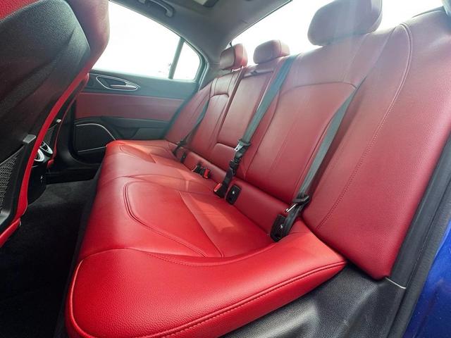Photo of 2020 Anodized Blue Metallic Alfa Romeo Giulia