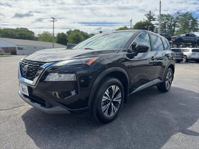 Photo of 2022 Super Black Nissan Rogue