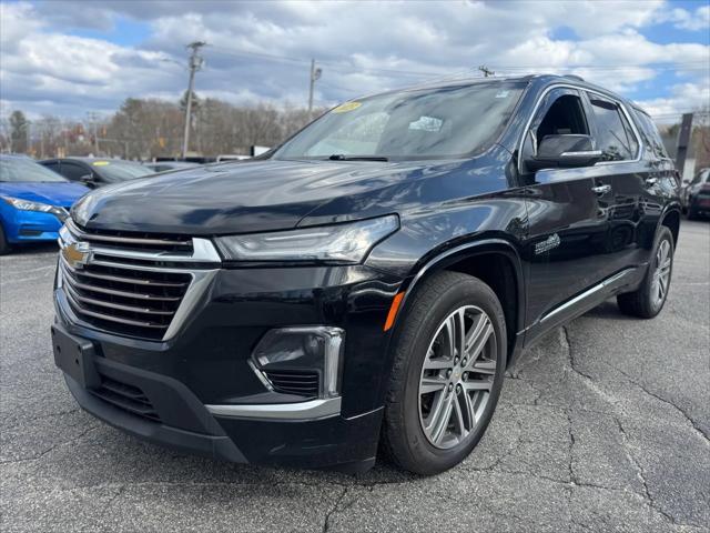 Photo of 2023 Mosaic Black Metallic Chevrolet Traverse