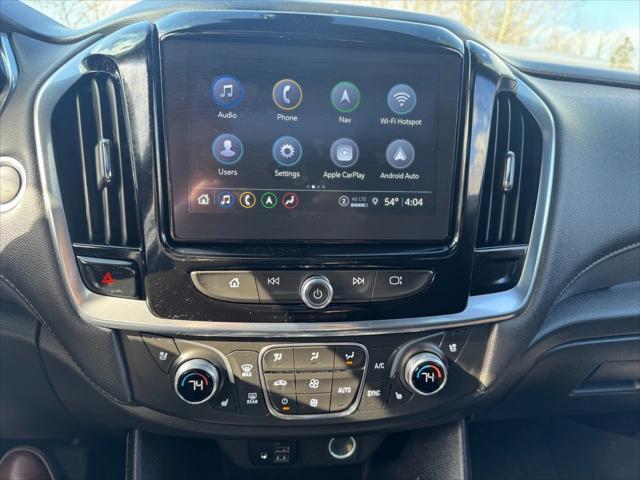 Photo of 2023 Mosaic Black Metallic Chevrolet Traverse