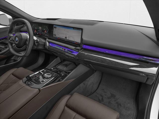 Photo of 2026 Oxide Grey Metallic BMW 540