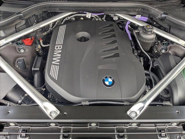 Photo of 2026 Dravit Grey Metallic BMW X7