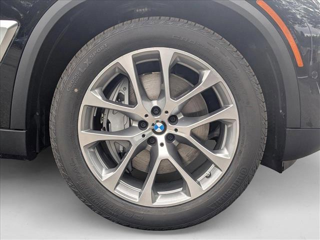 Photo of 2026 Black Sapphire Metallic BMW X5 PHEV