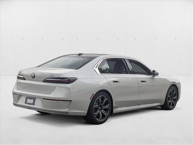 Photo of 2025 Mineral White Metallic BMW i7