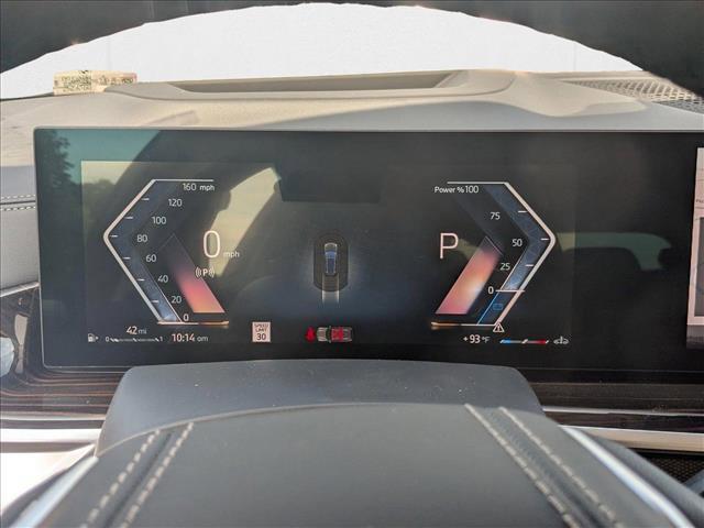 Photo of 2026 Manhattan Green Metallic BMW X7