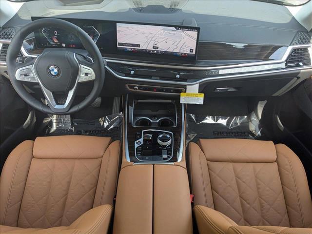 Photo of 2026 Manhattan Green Metallic BMW X7