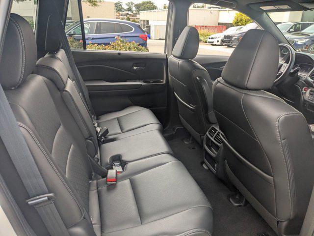 Photo of 2020 Platinum White Pearl Honda Passport
