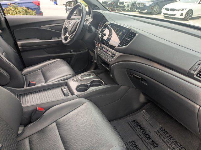 Photo of 2020 Platinum White Pearl Honda Passport