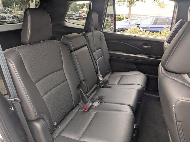 Photo of 2020 Platinum White Pearl Honda Passport