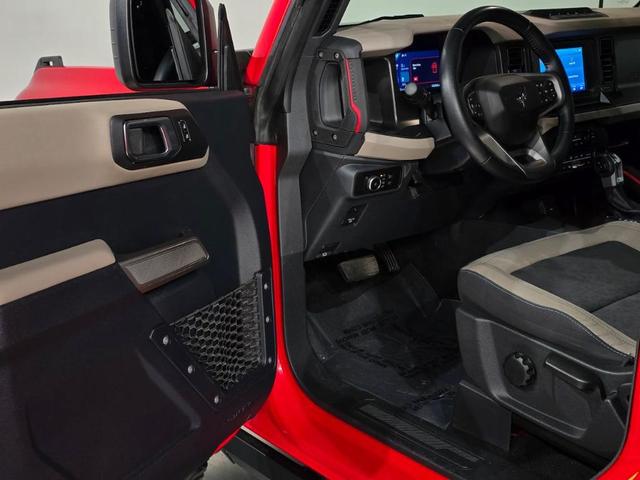 Photo of 2023 Race Red Ford Bronco