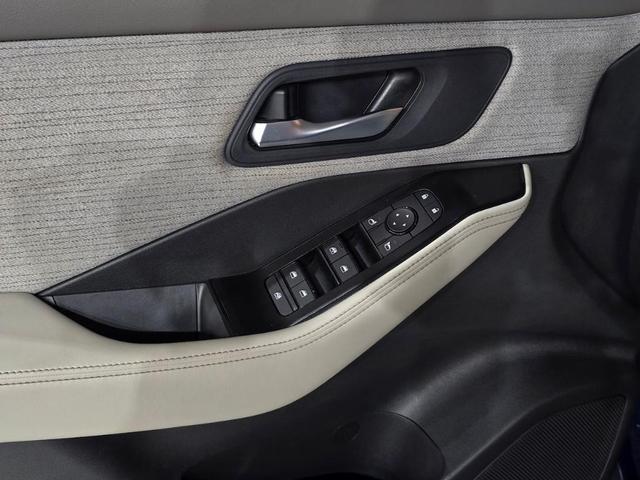 Photo of 2023 Caspian Blue Nissan Rogue