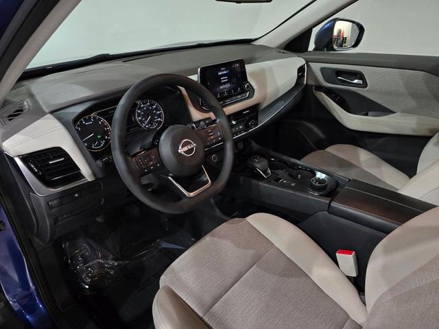 Photo of 2023 Caspian Blue Nissan Rogue