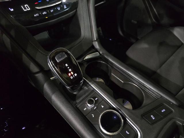 Photo of 2023 Silver Metallic Cadillac XT5