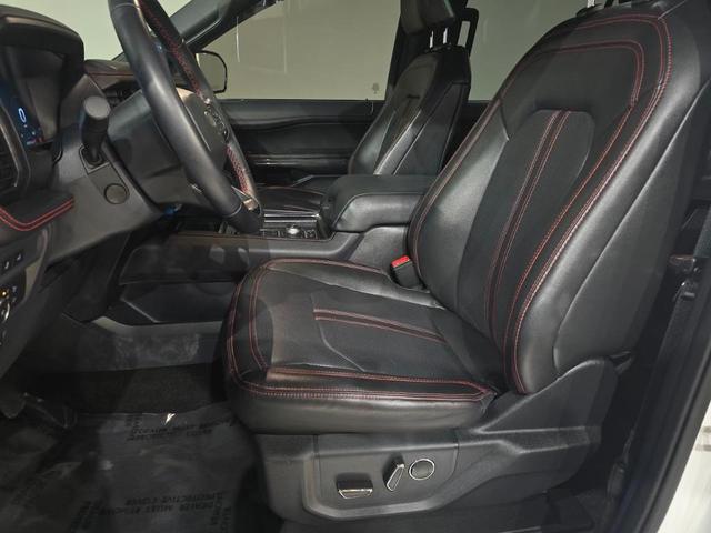 Photo of 2022 Oxford White Ford Expedition