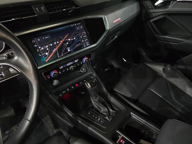 Photo of 2020 Tango Red Metallic Audi Q3