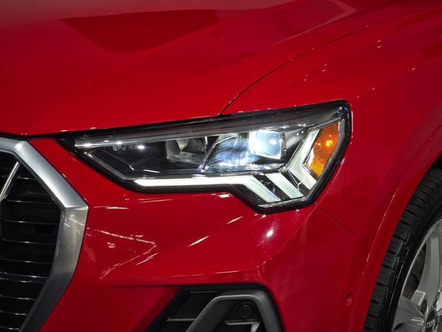 Photo of 2020 Tango Red Metallic Audi Q3