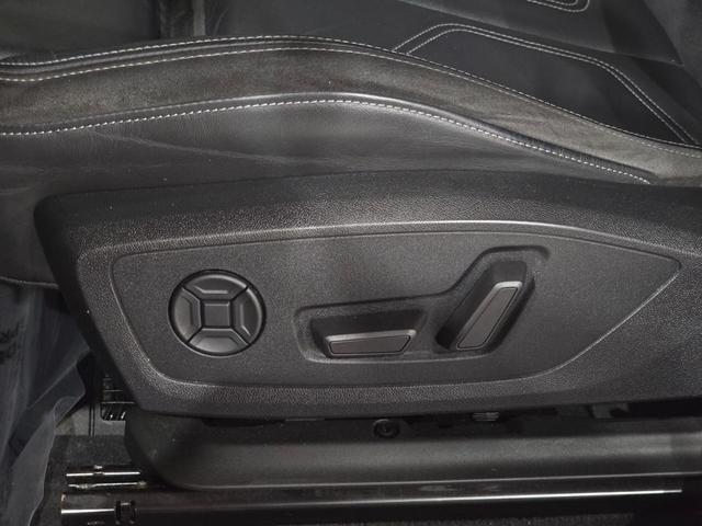 Photo of 2020 Tango Red Metallic Audi Q3
