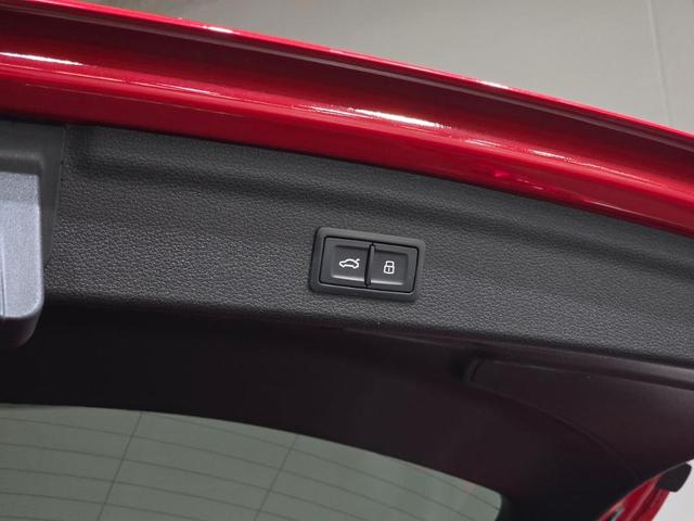 Photo of 2020 Tango Red Metallic Audi Q3
