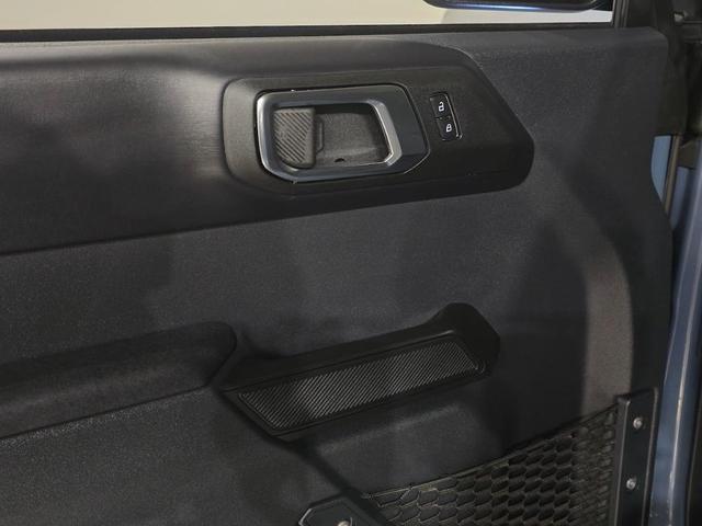 Photo of 2025 Azure Gray Metallic Ford Bronco