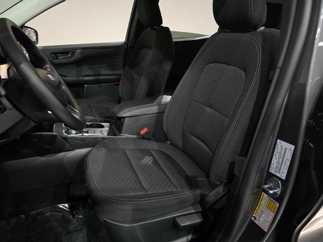 Photo of 2025 Carbonized Gray Metallic Ford Escape
