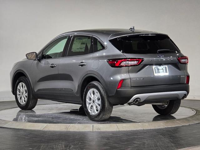 Photo of 2025 Carbonized Gray Metallic Ford Escape