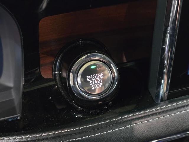 Photo of 2022 Infinite Black Metallic Lincoln Corsair