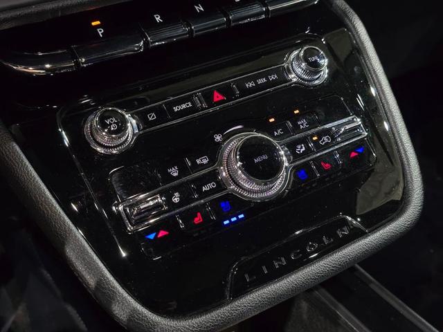 Photo of 2022 Infinite Black Metallic Lincoln Corsair